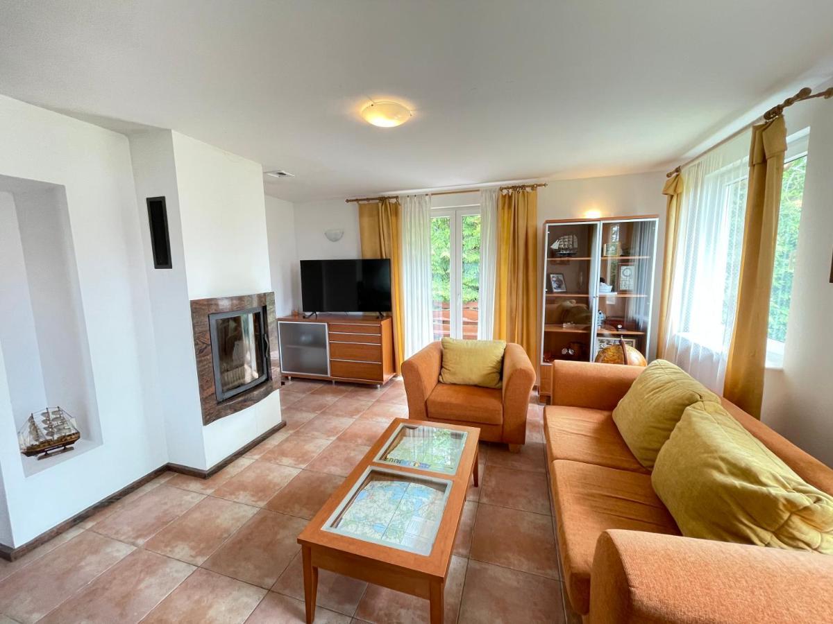 Villa Dom Kapitana Mikołajki Exterior foto
